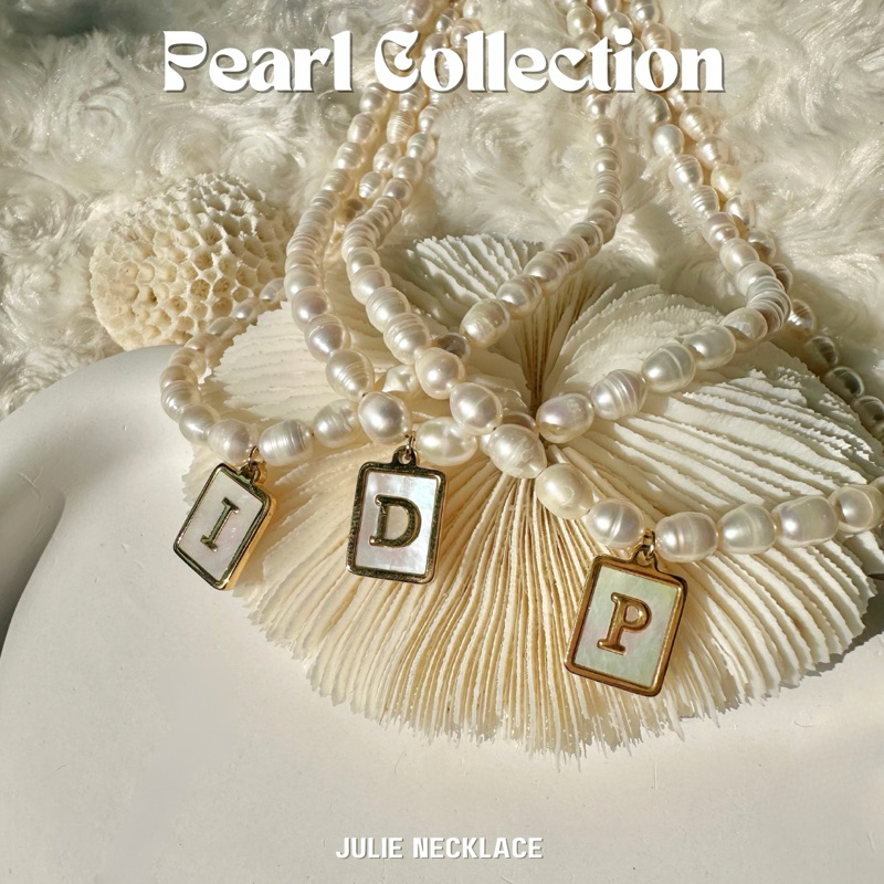 ✨[JULIE NECKLACE ]  สร้อยไข่มุกน้ำจืด จี้ภาษาอังกฤษ ชุบทองคำขาว