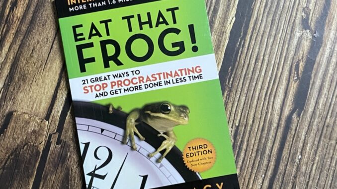 【หนังสือภาษาอังกฤษ】Eat That Frog 21 Great Ways to Stop Procrastinating English Book Brian Tracy Bestseller